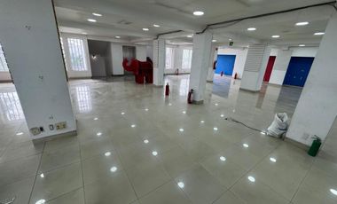 Renta local comercial 1er piso en Satélite sobre lateral del Periférico