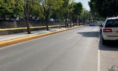 Renta Terreno Comercial Excelente ubicación Av. Universidad