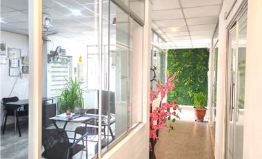 i017135 - Oficinas Amobladas