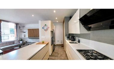 ARRIENDO APARTAMENTO  EN EL VIRREY 3 hab estudio,CBS VM