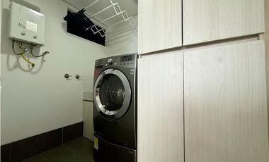 Modern High Floor in Poblado Tesoro