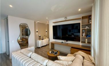 Modern High Floor in Poblado Tesoro