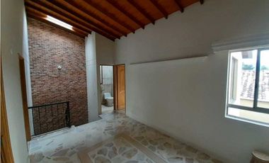 Alquiler Casa Envigado Loma Brujas 8589348DL
