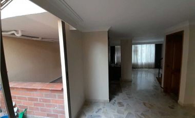Alquiler Casa Envigado Loma Brujas 8589348DL