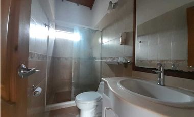 Alquiler Casa Envigado Loma Brujas 8589348DL