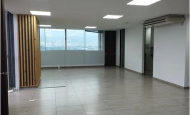 Oficina en Arriendo Los Balsos Medellín