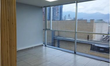 Oficina en Arriendo Los Balsos Medellín