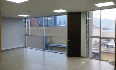 Oficina en Arriendo Los Balsos Medellín