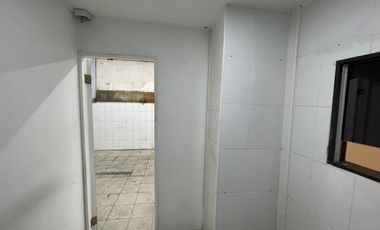 ARRIENDO Local Comercial de 170 m2, Metro Parque O´Higgins
