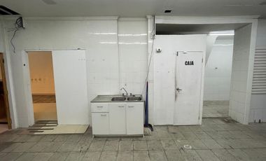 ARRIENDO Local Comercial de 170 m2, Metro Parque O´Higgins