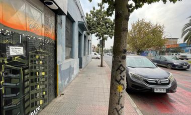 ARRIENDO Local Comercial de 170 m2, Metro Parque O´Higgins