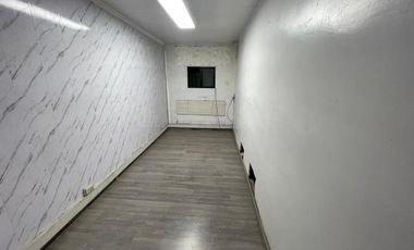 ARRIENDO Local Comercial de 170 m2, Metro Parque O´Higgins