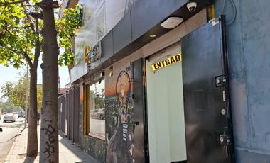 ARRIENDO Local Comercial de 170 m2, Metro Parque O´Higgins