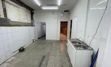 ARRIENDO Local Comercial de 170 m2, Metro Parque O´Higgins