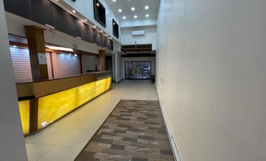 ARRIENDO Local Comercial de 170 m2, Metro Parque O´Higgins