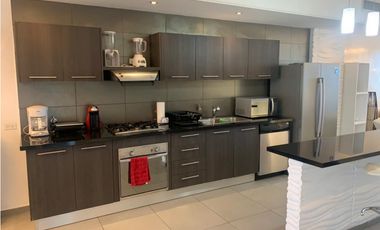 APARTAMENTO EN AVENIDA BALBOA YACHT CLUB AMOBLADO 3REC 2B VISTA AL MAR