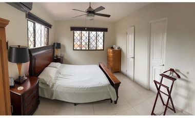 VENTA CASA ALBOOK