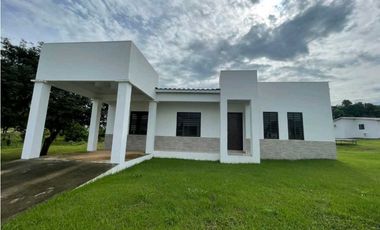 ALQUILER DE CASA EN DAVID RESIDENCIAL PRIVADO 3 RECAMARAS