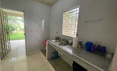 ALQUILER DE CASA EN BOQUERON   CERCADA ATRAS CON SISTEMA DE SEGURIDAD