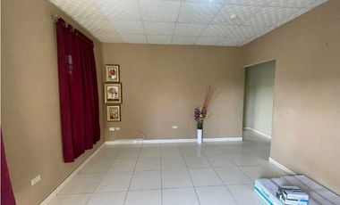 ALQUILER DE CASA EN BOQUERON   CERCADA ATRAS CON SISTEMA DE SEGURIDAD