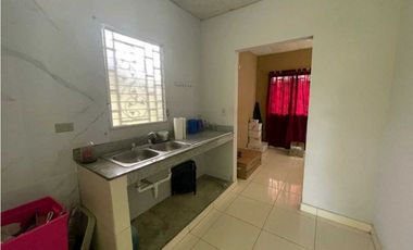ALQUILER DE CASA EN BOQUERON   CERCADA ATRAS CON SISTEMA DE SEGURIDAD