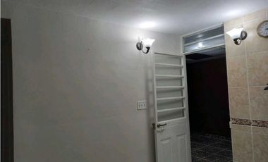 Venta de casa de 2 pisos  en Las Cumbres