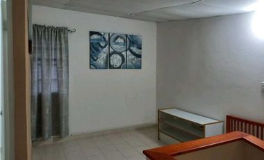 Venta de casa de 2 pisos  en Las Cumbres