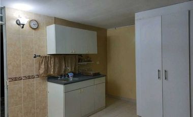 Venta de casa de 2 pisos  en Las Cumbres