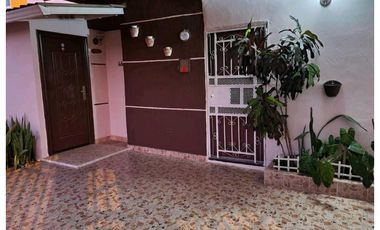 Venta de casa de 2 pisos  en Las Cumbres