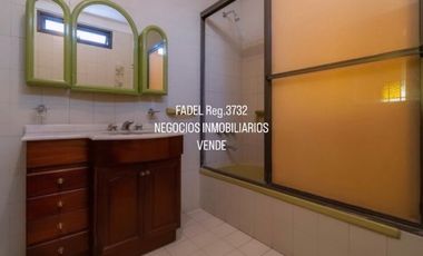Moreno y La Rioja Piso 4 ambientes al frente + cochera