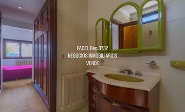 Moreno y La Rioja Piso 4 ambientes al frente + cochera