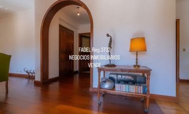 Moreno y La Rioja Piso 4 ambientes al frente + cochera