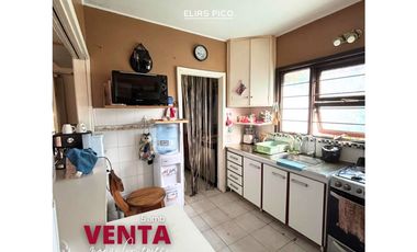 VENTA Chalet 5 amb terreno 645m2 - zona Güemes