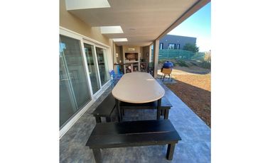 CASA EN VENTA EN COSTA ESMERALDA - SENDEROS III 474