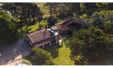 QUINTA Única e importante en Sierras de los Padres. 4,5 Hectáreas.