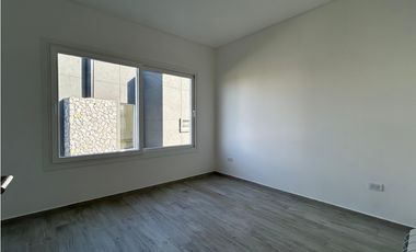CASA EN COSTA ESMERAL SENDERO IV LOTE 391