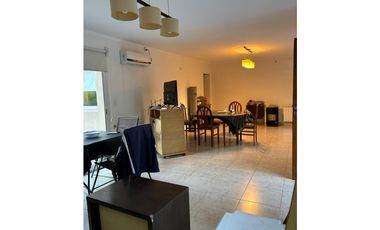 VENTA / CHALET 3 AMBIENTES / GAS NATURAL / APTO CREDITO /