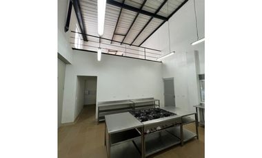 Local comercial para eventos-bodega. Rionegro-El Tablazo