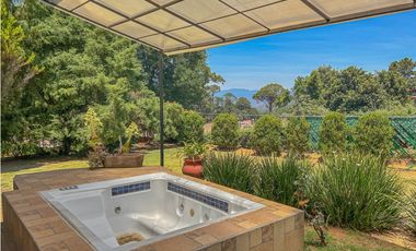 CASA EN RENTA CON JARDIN A 10 MINUTOS DEL CENTRO DE AVANDARO.