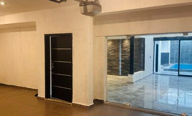 CASA DE 3 RECÁMARAS Y PISCINA