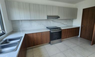 Casa en Venta Loma Alta Tres Marías Fraccionamiento privado