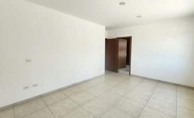 Casa en Venta Loma Alta Tres Marías Fraccionamiento privado