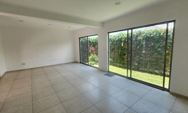 Casa en Venta Loma Alta Tres Marías Fraccionamiento privado
