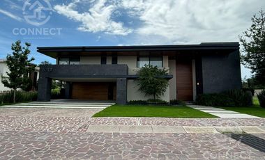 Casa en RENTA amueblada El Bosque zona norte León Gto