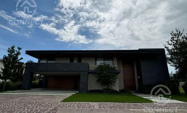 Casa en RENTA amueblada El Bosque zona norte León Gto