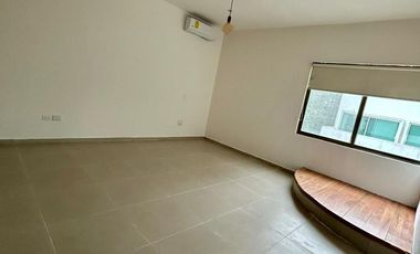Casa en Renta en Residencial Cumbres