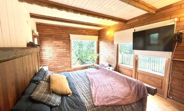 SE VENDE casa en parcela, cercana a puerto varas,3D 2B con orilla de rio