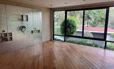 Casa en Venta en Bosques de las Lomas