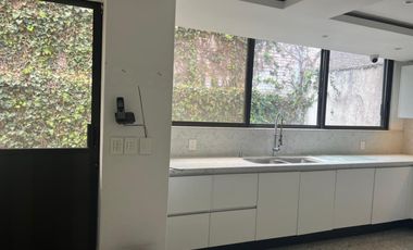 Casa en Venta en Bosques de las Lomas