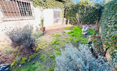 Casa venta Quilmes 4 ambientes parque PERMUTA